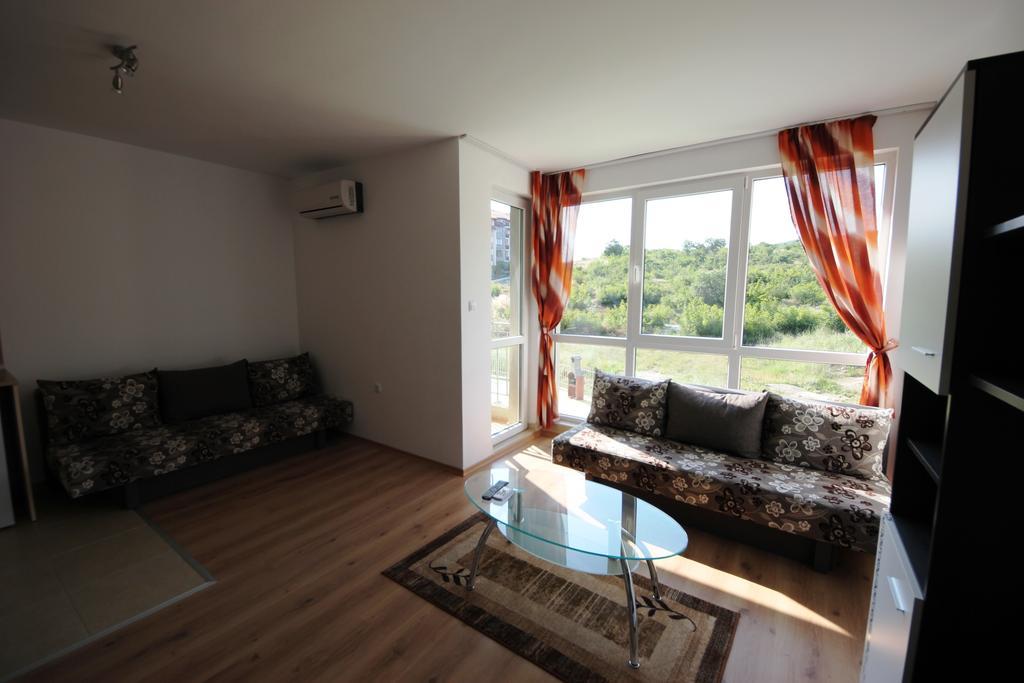 Menada Butterfly Apartment Свети-Влас Номер фото
