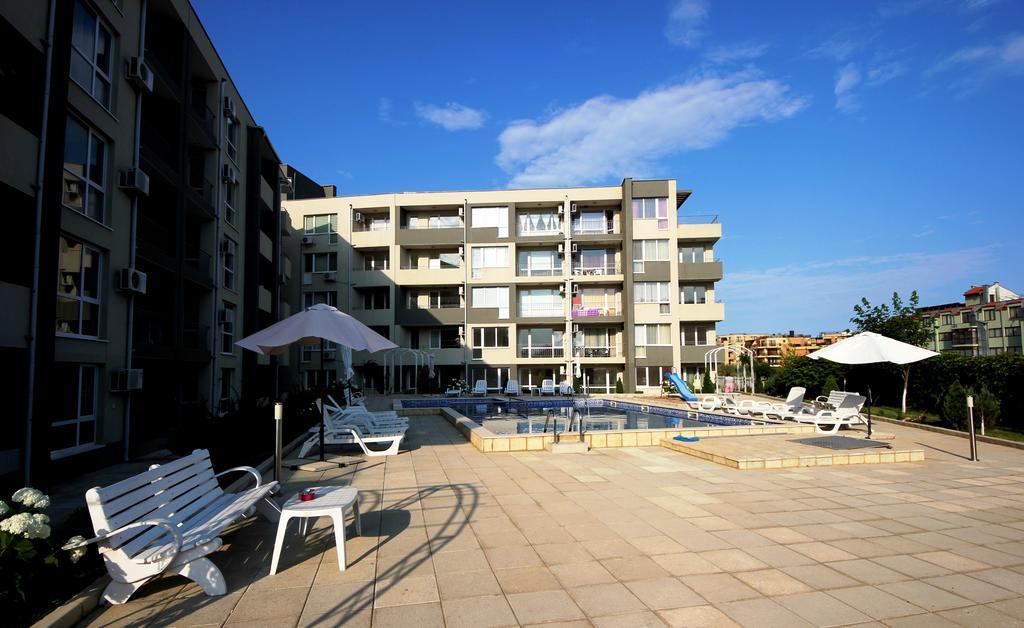Menada Butterfly Apartment Свети-Влас Экстерьер фото
